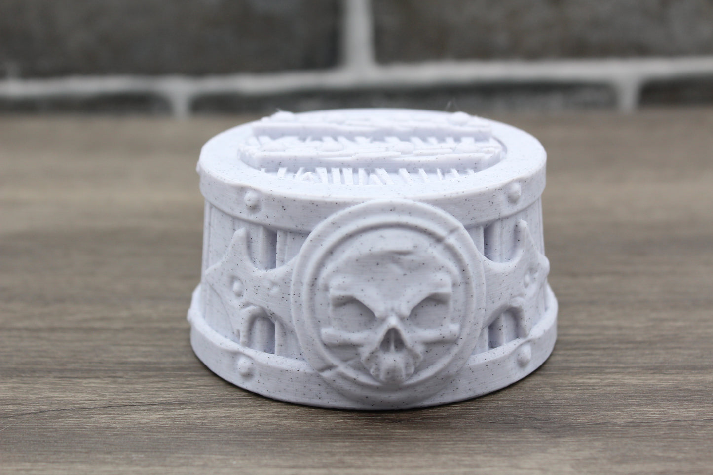 Skull Tavern Mug Dice Box