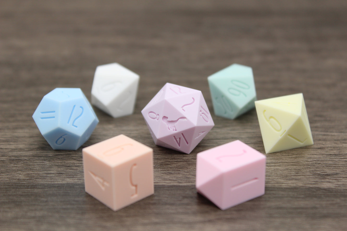 Raw Candy Heart (Purple D20) Dice Set