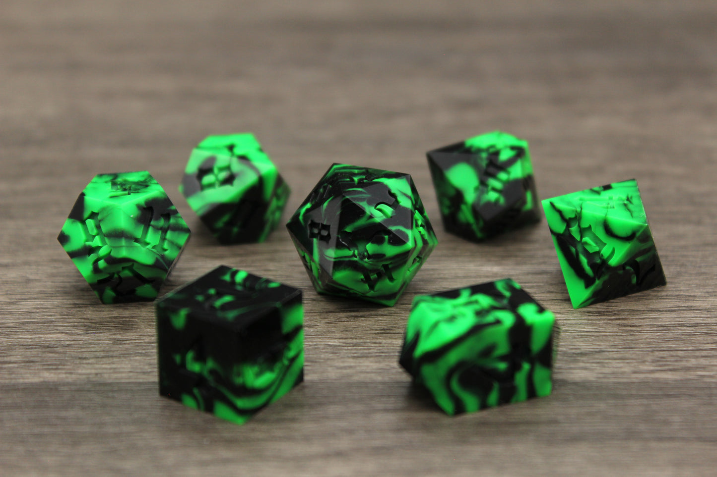Raw Dark Magic Dice Set