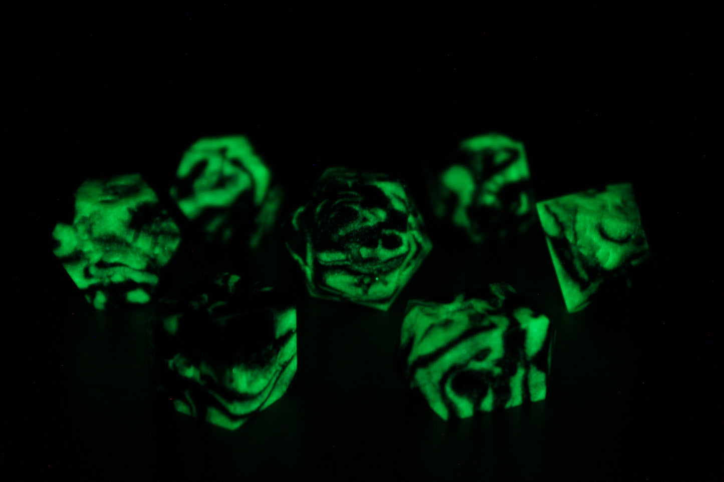 Raw Dark Magic Dice Set