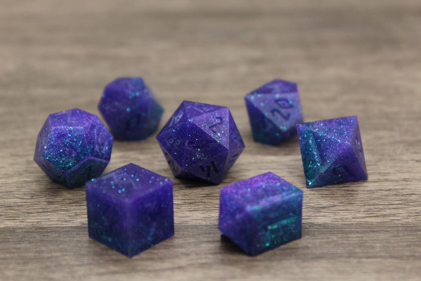 Raw Purple Glow Dice Set