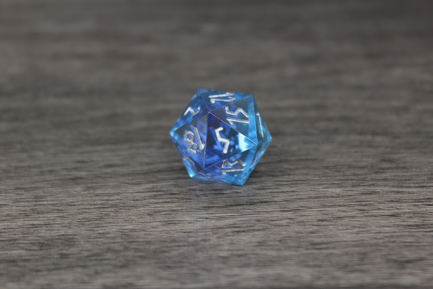 Clear Blue 20mm D20