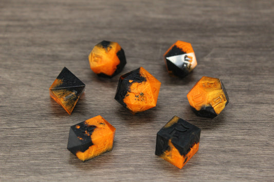 Raw Spooktober Dice Set