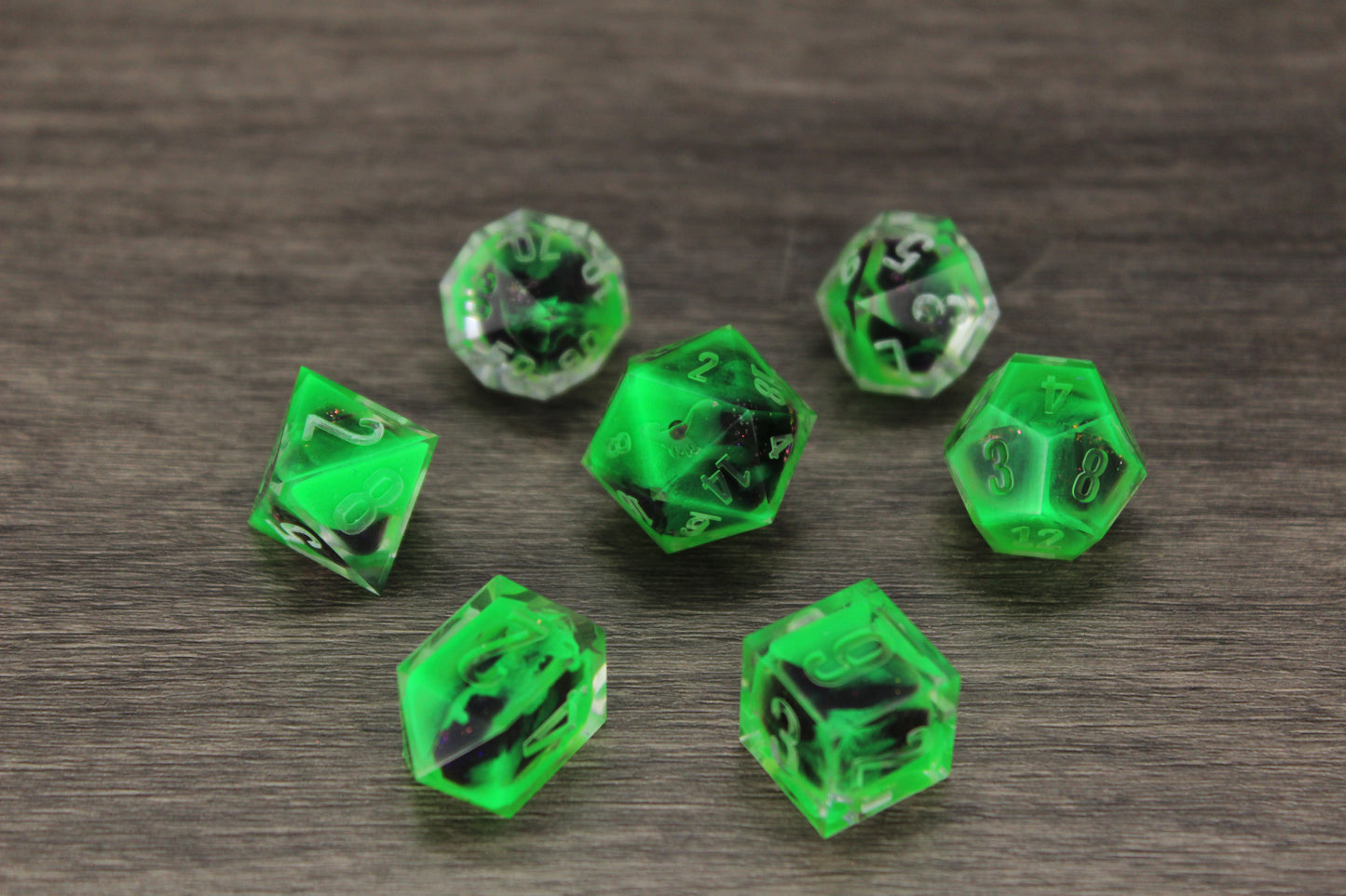 Raw Phantom Fright Liquid Core Dice Set