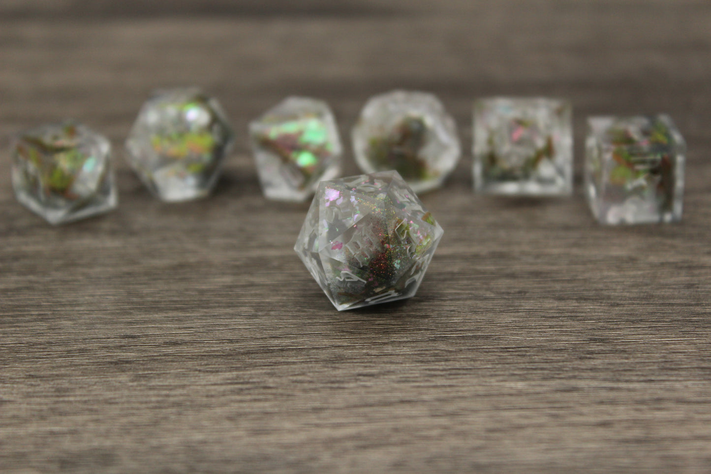 Raw Hybrid Luna Moth Dice Set