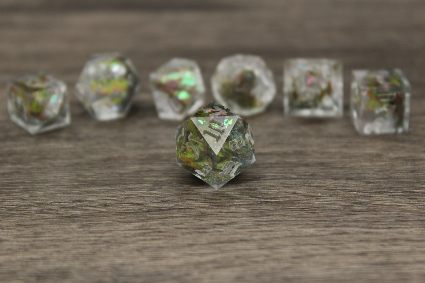 Raw Hybrid Luna Moth Dice Set