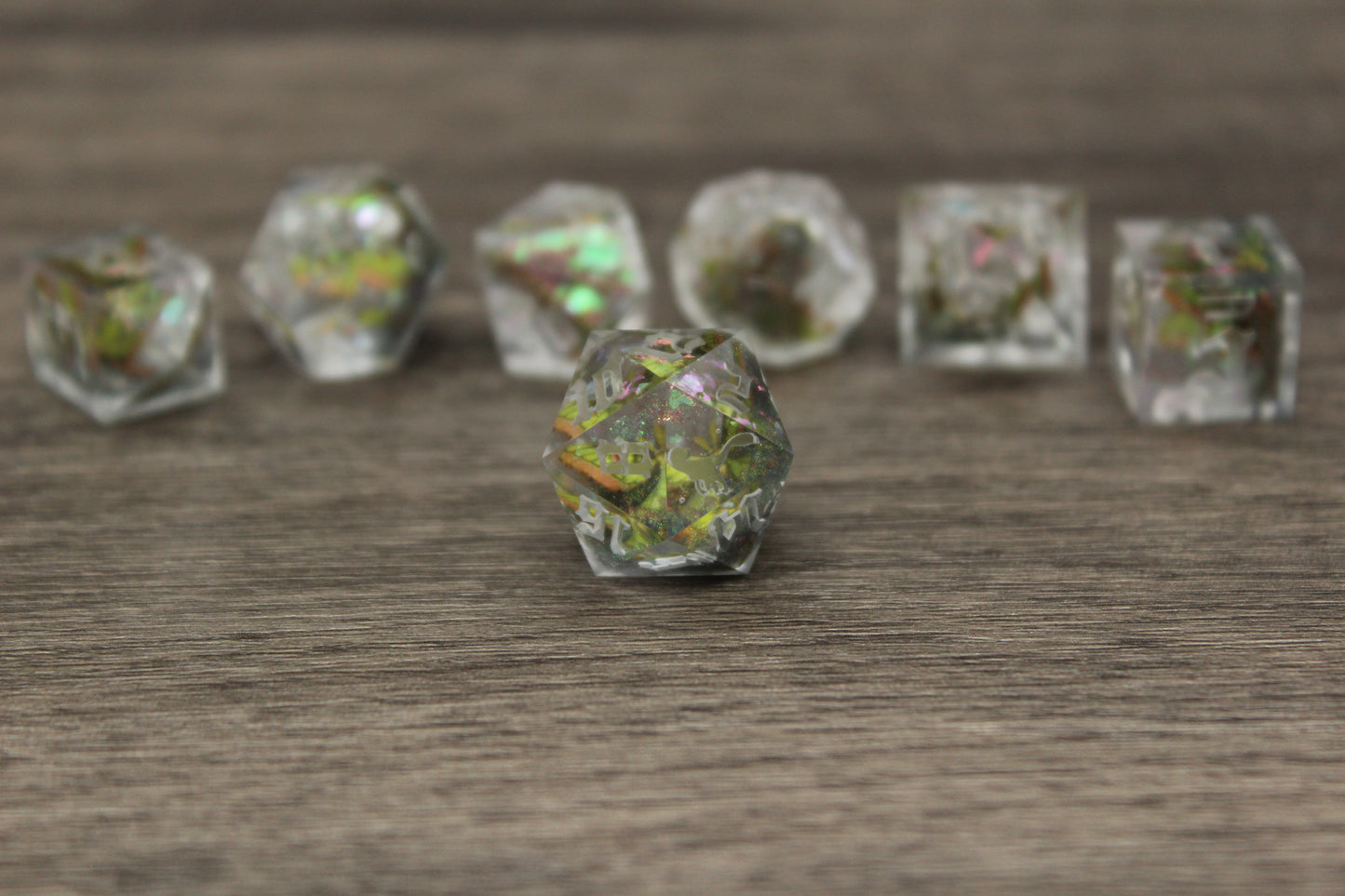 Raw Hybrid Luna Moth Dice Set