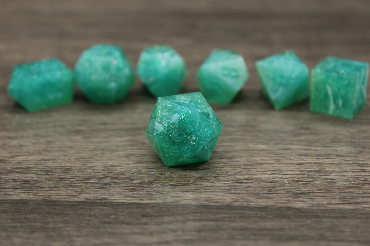 Raw Ocean Breeze Dice Set